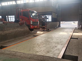 河南大河環(huán)?？萍迹ㄖ芸陧?xiàng)城）100噸地磅