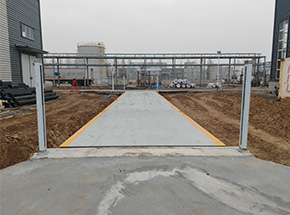 濮陽市中科綠色化工公共研發(fā)中心80噸地磅紅外檢測監(jiān)控