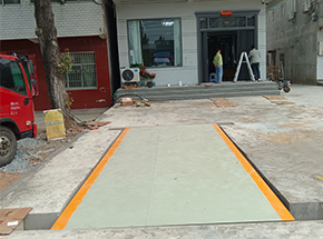 信陽(yáng)光山銘揚(yáng)之顥金屬制品廠(chǎng)30噸地磅